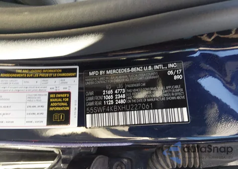 2017 Mercedes-Benz C 300 4Matic из США, поврежденный, VIN 55SWF4KBXHU227061